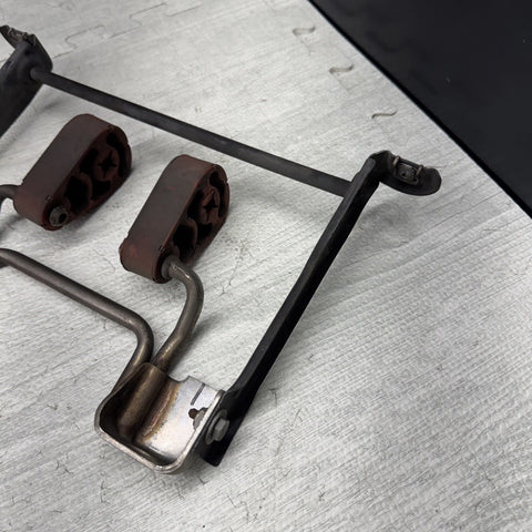 BMW E90 E92 E93 M3 08-13 Muffler Bracket Hanger 8041984