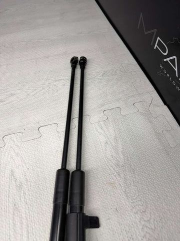 15-20 BMW F83 M4 Convertible Pair of Rear Trunk Lid Spring Struts F33HKL OEM