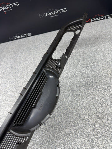 01-06 BMW E46 M3 CONVERTIBLE REAR SEAT ROLLOVER BAR TRIM COVER BLACK 8204279