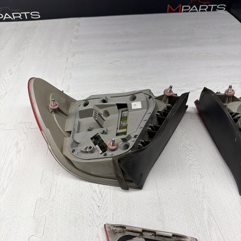 01-06 E46 BMW 330 M3 CONVERTIBLE REAR LED TAIL LIGHTS 6937454 SET