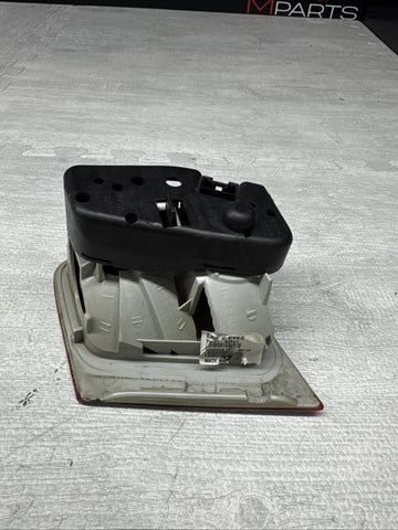 03-06 BMW E46 325 330 M3 Left Trunk Mounted Inner Tail light 6920705 Eagle Eye