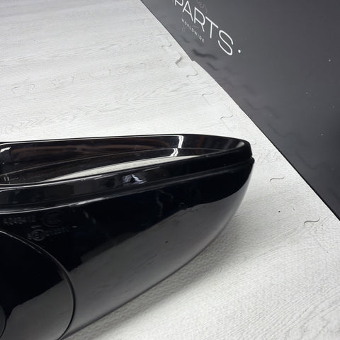 15-20 BMW F82 F83 M4 RIGHT PASSENGER MIRROR NO CAMERA *Crack*