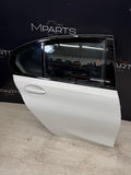 (PICKUP ONLY) BMW 21-26 G20 330 G80 M3 Sedan Right Rear Passenger Door Shell