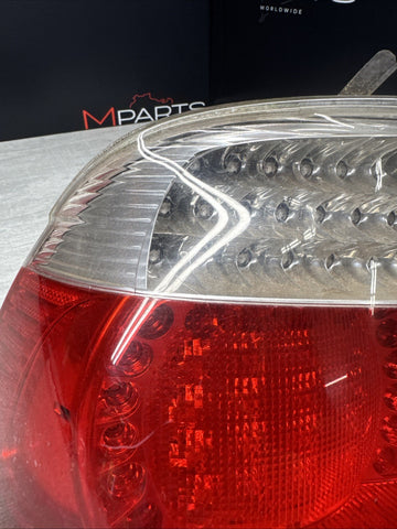 01-06 E46 BMW 330 M3 CONVERTIBLE REAR LED TAIL LIGHT DRIVER 6937453 *Notes*