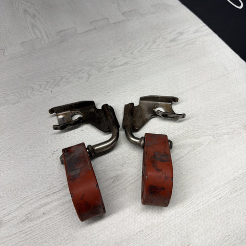 BMW E90 E92 E93 M3 08-13 Muffler Brackets Hanger Hangers 8041984 7544809