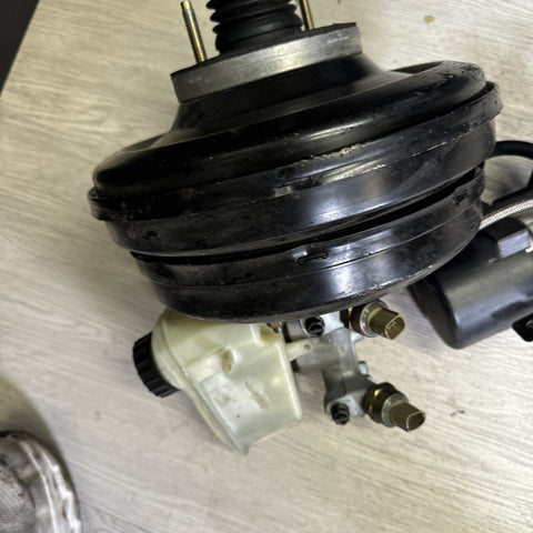 01-02 BMW E46 M3 S54 Abs Brake Booster Servo Unit LHD 2228985