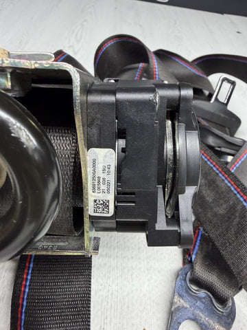 BMW G82 M4 21-25 Coupe Front Right Side Seat Belt Assembly 72118097752 OEM