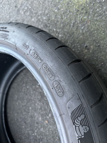 265/35ZR19 Michelin Pilot Sport 4S 4-6/32 Tread *Dry Cracks*