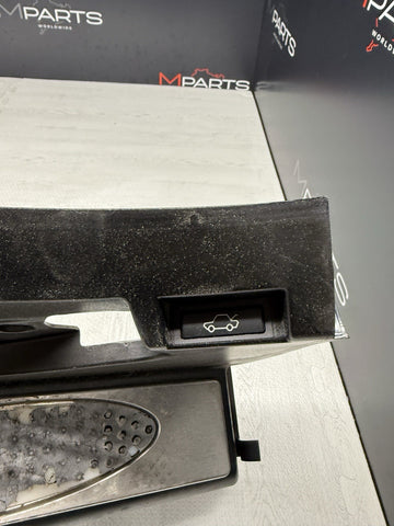 01-06 BMW E46 M3 BLACK DEAD PEDAL KICK PANEL COVER 7902400 *Damage