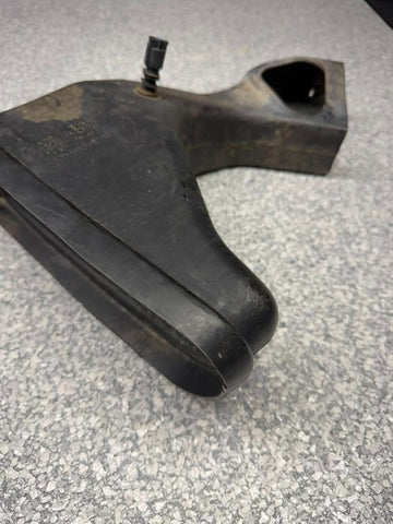06-10 BMW E60 E63 E64 M5 M6 Left Driver Side Lower Air Intake Duct Pipe OEM