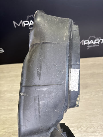 BMW E90 E92 E93 M3 PANEL AIR DUCT GUIDE 8040935 Air Guidance Top Front OEM