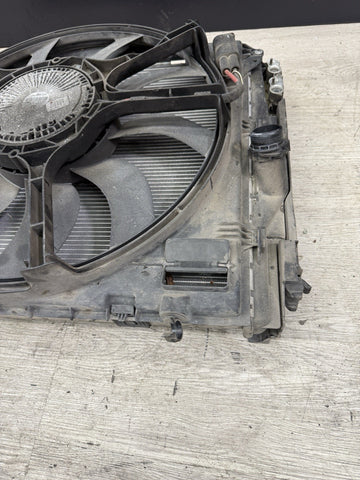 BMW E90 E92 E93 M3 08-13 ENGINE RADIATOR + COOLING FAN & SHROUD