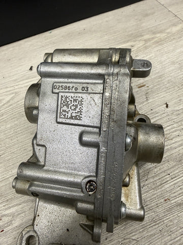 BMW 15-20 F80 F82 F83 M3 M4 S55 ENGINE OIL LUBRICATION PUMP OEM 7846388