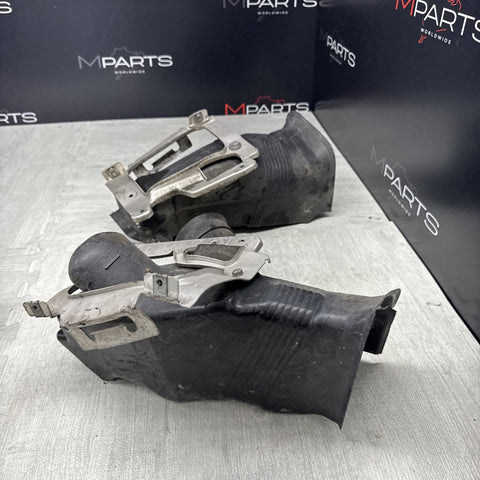 BMW E46 M3 OEM (2001-2006) BRAKE AIR INLET DUCTS + BRACKETS PAIR *NO BROKEN TABS