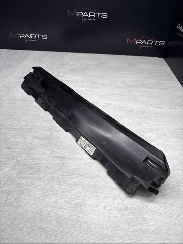 20-25 BMW F90 F92 F93 M5 M8 Front Radiator Upper Support Cover Shield