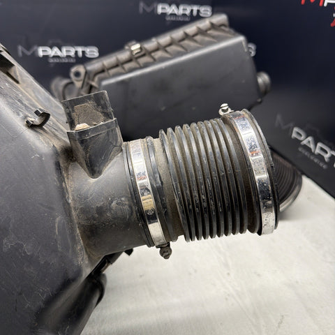 BMW E60 E63 E64 M5 M6 06-10 S85 Air Intakes Intake Set *Broken Tab*