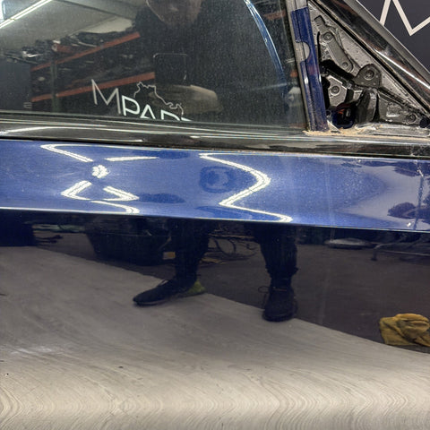 (PICKUP ONLY) BMW 21-26 G20 330 G80 M3 Sedan Front Right Passenger Door Shell