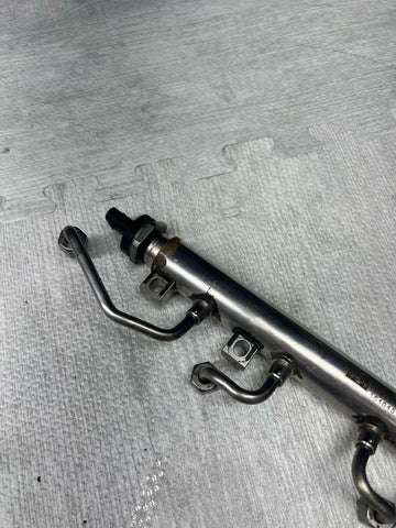 16-25 BMW F90 F91 F92 F93 M5 M8 S63 ENGINE FUEL INJECTOR RAILS