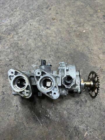 OEM BMW F80 F82 F83 M3 M4 S55 Engine Vacuum Pump High Pressure Fuel Pumps