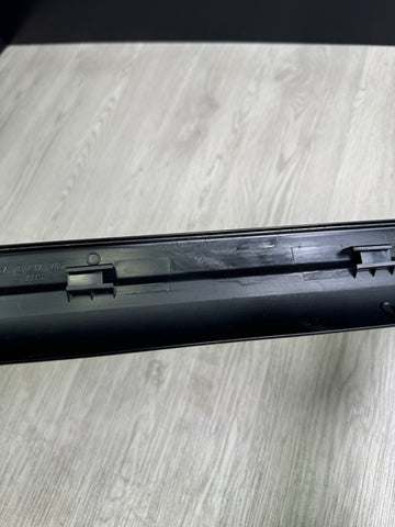 00-06 BMW E46 325 330 M3 CONVERTIBLE DRIVER DOOR SILL BLACK 8239965
