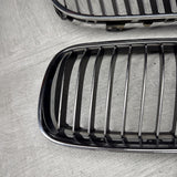 11-13 BMW 335i E92 E93 Front Left Right Upper Grille Set 7254967 7254970 OEM