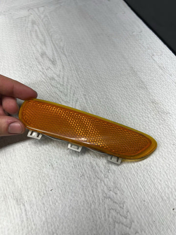 98-06 BMW E46 325CI 330CI M3 FRONT BUMPER COVER REFLECTOR LEFT 6414-8383011 OEM