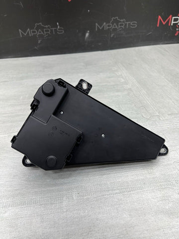 In Trunk Fuse Junction Box 06-10 BMW E60 M5 6906619