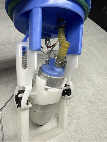 01-06 BMW E46 M3 S54 Engine Main Right Fuel Pump *Hose