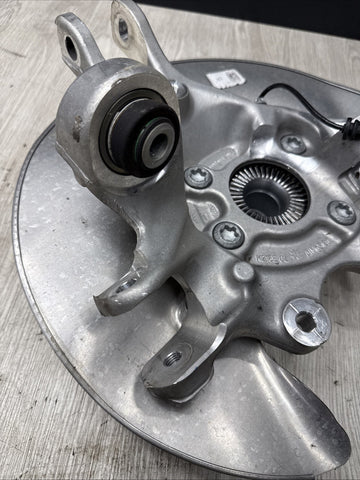 21-26 BMW G80 G82 G83 G87 M2 M3 M4 Rear Suspension Left Knuckle Spindle Hub