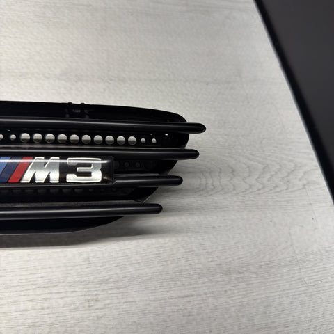01-06 BMW E46 M3 Fender Vent Passenger Grill Trim Genuine OEM Painted Black