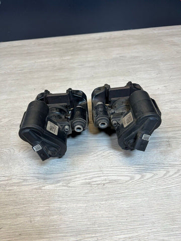 Lamborghini Huracan Audi R8 Rear Parking Brake Calipers 4S0615404C 4S0615403C