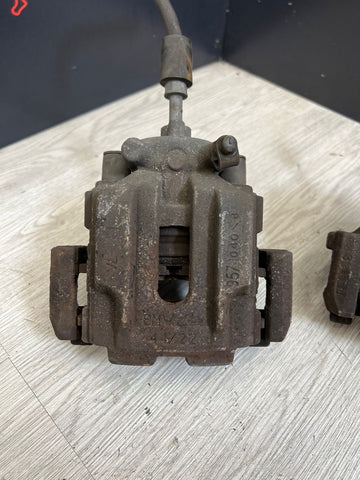 BMW E90 E92 E93 328 330 335 07-13 PAIR REAR BRAKE BRAKES CALIPERS PADS