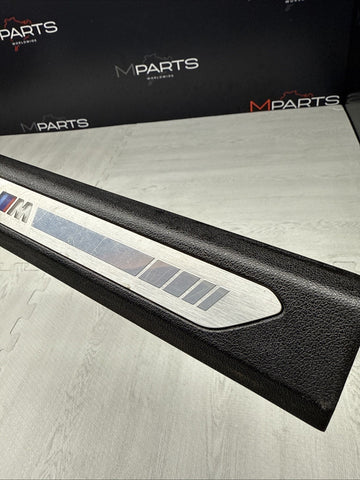 BMW G05 X5 G06 G07 Cover Strip Entrance Front Right 7434240 OEM