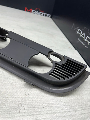 01-06 BMW E46 CONVERTIBLE REAR SEAT ROLLOVER BAR TRIM COVER 8204279 OEM BLACK