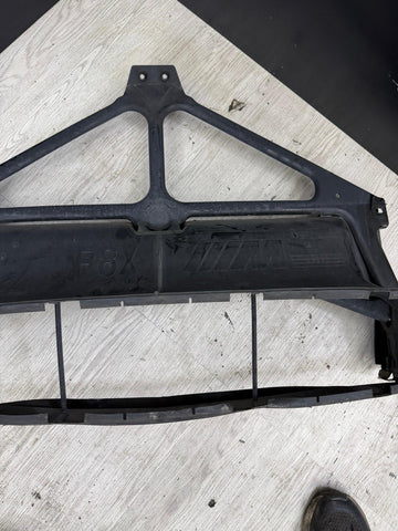 BMW 15-20 F80 F82 F83 M3 M4 FRONT AIR DUCT DUCTS 51748055843