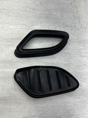 08-13 BMW E90 E92 E93 M3 HOOD SCOOPS VENTS SEALS SET