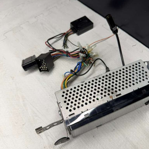 Alpine iLX-007 Digital Media Receiver Apple CarPlay Android Auto 7″ Touchscreen