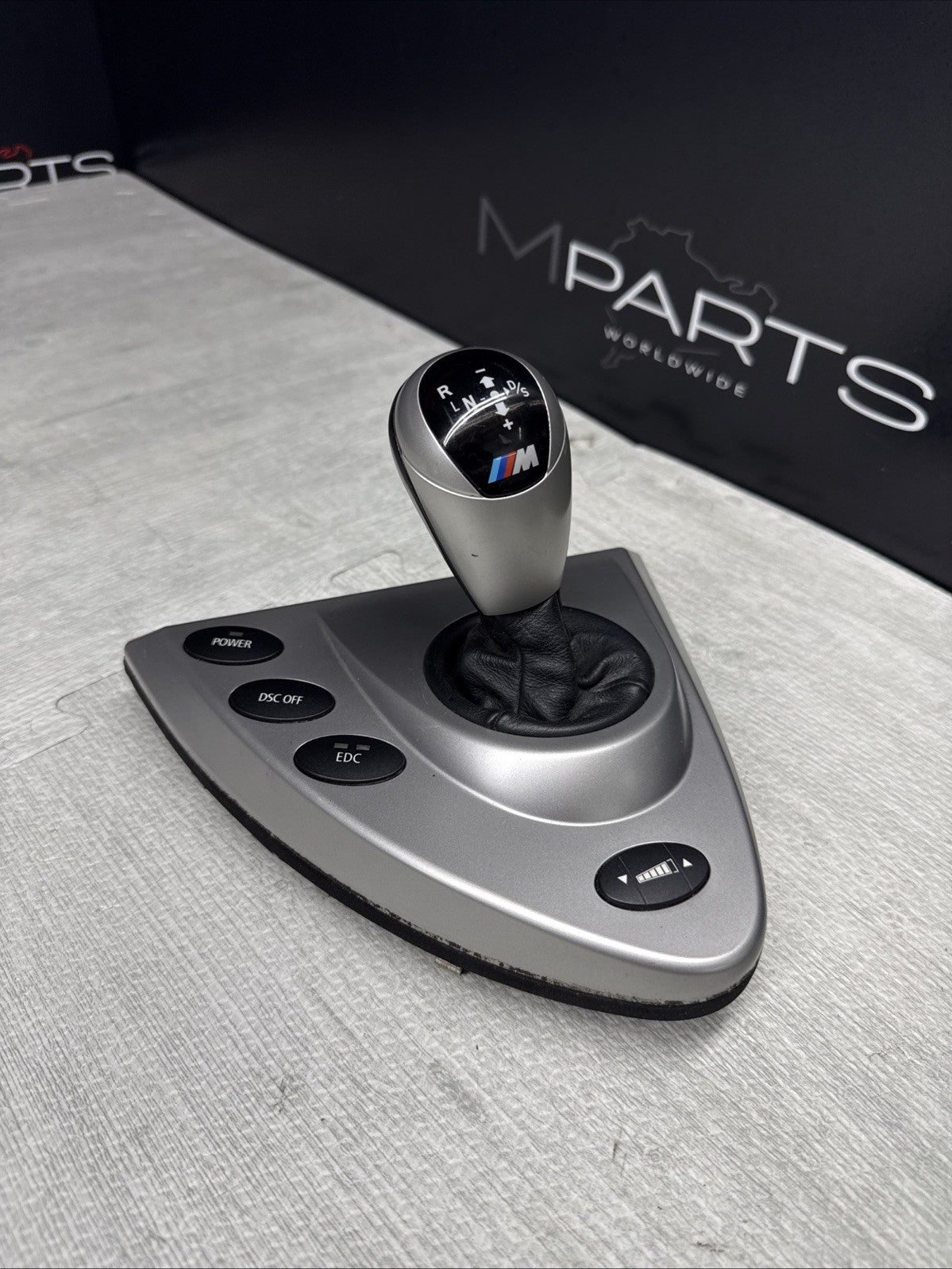 06-10 BMW E63 E64 M6 SMG Shift Knob Shifter Selector + Trim Cover w/ B