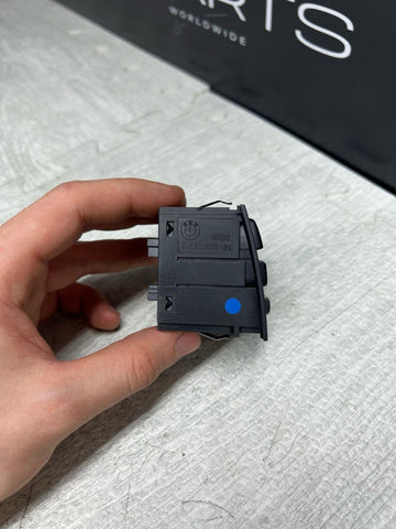 BMW E90 E92 E93 325 328 330 M3 HAZARD FLASHER SWITCH 61319132423 9132423 OEM