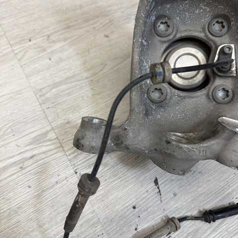 15-20 OEM BMW F80 F82 F83 M3 M4 Front Right Hub Spindle Knuckle Wheel Bearing