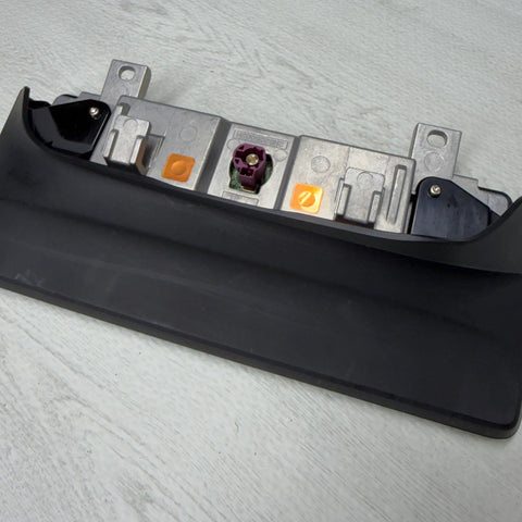 14–17 BMW F20/F21/F22/F23/F87 Central Info Screen Display LK CID8.8″ OEM 9385202