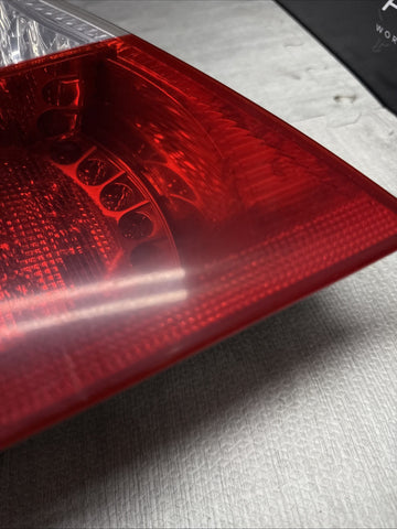 01-06 E46 BMW 330 M3 CONVERTIBLE REAR LED TAIL LIGHT LEFT 6937453 *BAD LEDS