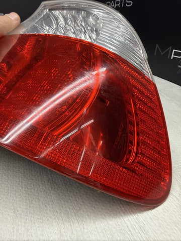 01-06 E46 BMW 330 M3 CONVERTIBLE REAR LED TAIL LIGHT RIGHT 6937454 GOOD LED