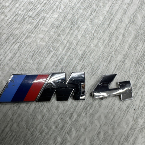 BMW F82 M4 15-20 Chrome GENUINE OEM FRONT GRILL M4 Emblem