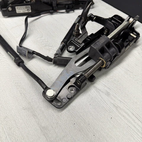 01-06 BMW E46 325 330 M3 - Convertible Top Latches Motors  - 7031361 7031362 OEM