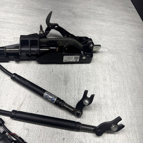 01-06 BMW E46 325 330 M3 - Convertible Top Latches Motors  - 7031361 7031362 OEM