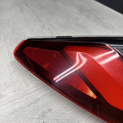 BMW G82 M4 21-24 REAR LEFT QUARTER PANEL MOUNTED TAIL LIGHT ASSEMBLY