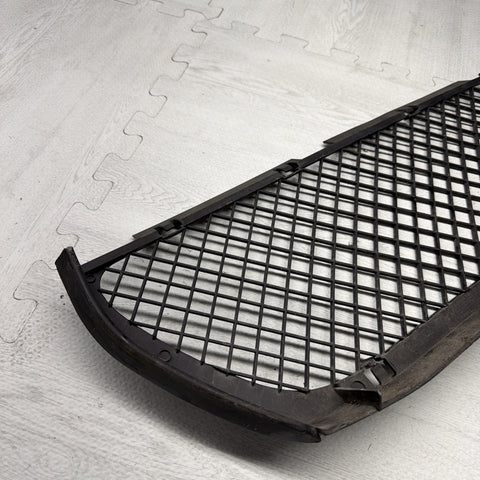 OEM 01-06 BMW E46 M3 Front Center Bumper Grille Cover Trim 51112694724 2694724