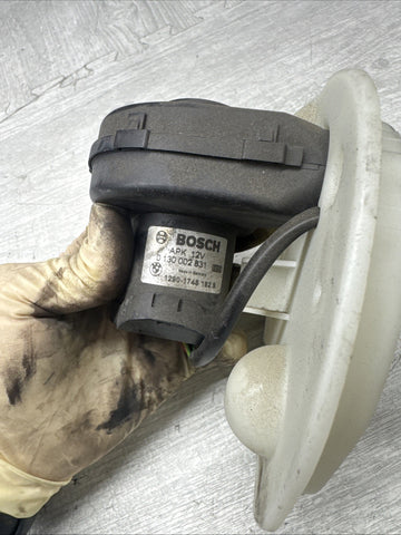 01-03 E46 M3 BMW ECU FUSE BOX FAN BLOWER E38 E39 E46 E53 X5 Z4 E85 E86 (3 PIN)