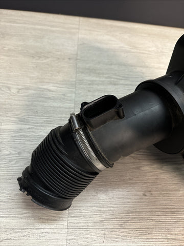 OEM 13-16 BMW F06 F10 F12 F13 M5 M6 S63 Intakes Air Filter Intake Airbox Set